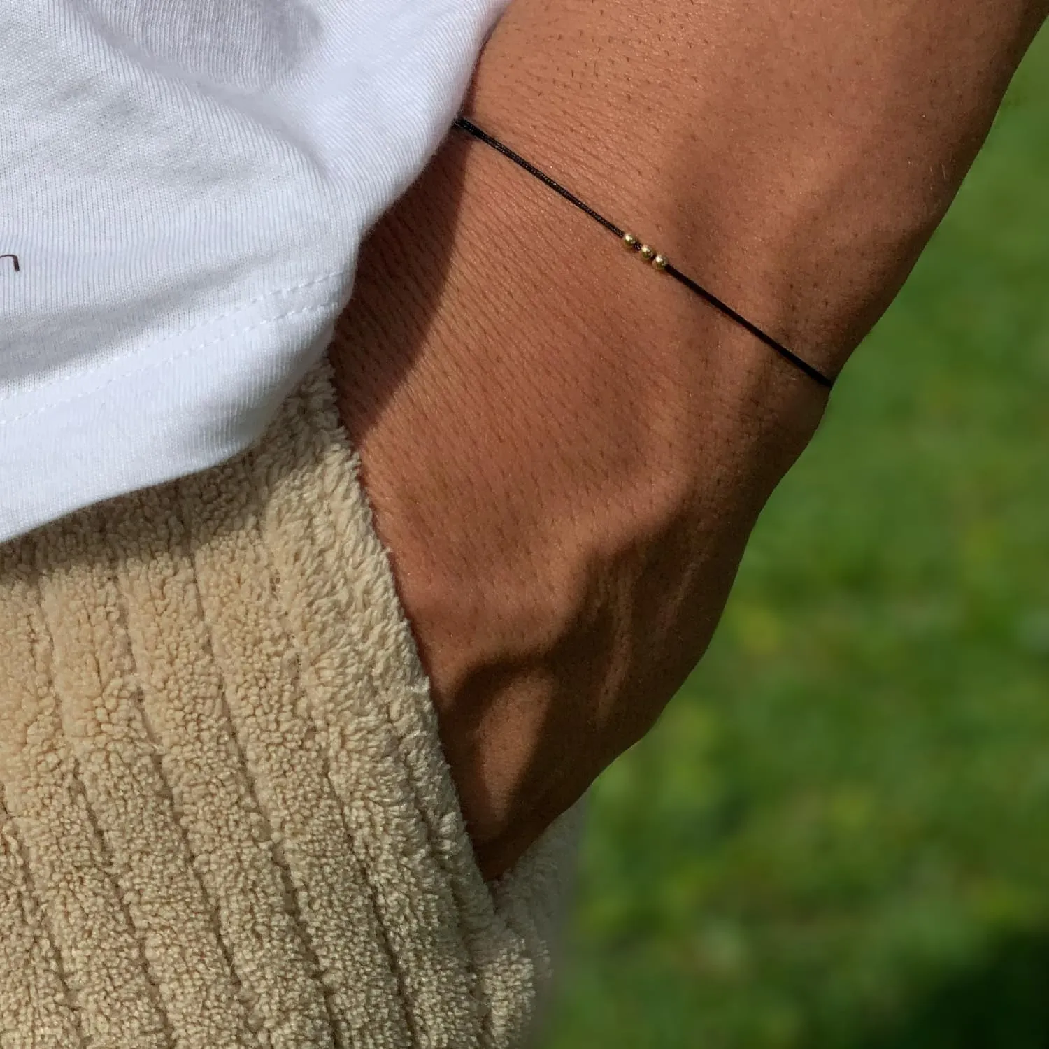 14K Gold Bead Red String Bracelet - Unisex Kabbalah Talisman for Luck & Protection - Thin, Minimalist Jewelry with Clasp