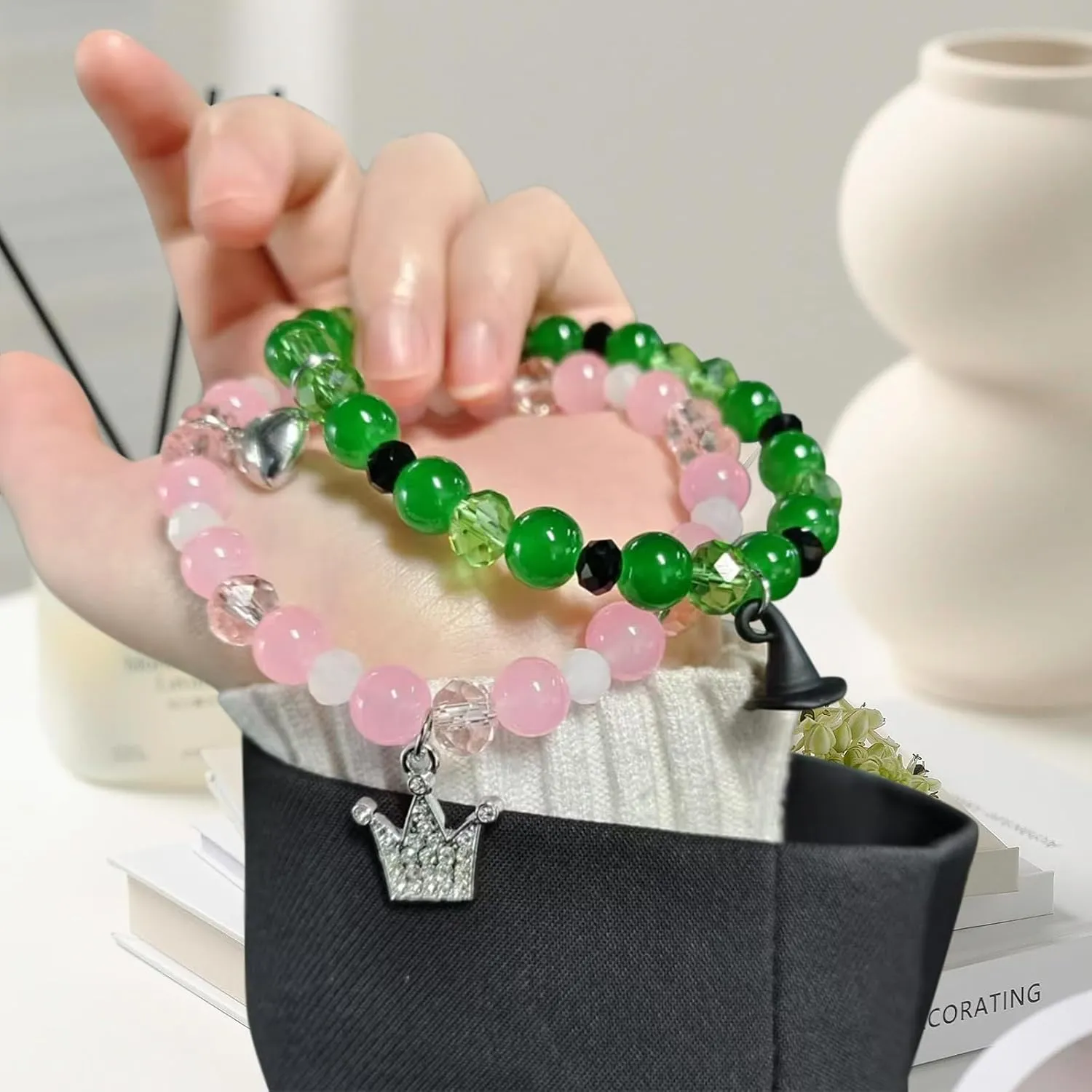 4PC Elphaba Galinda Friendship Matching Bracelets BFF Couples Accessories Crown Witch Hat Matching Bracelets Christmas Valentine's Party Dress Deco Set