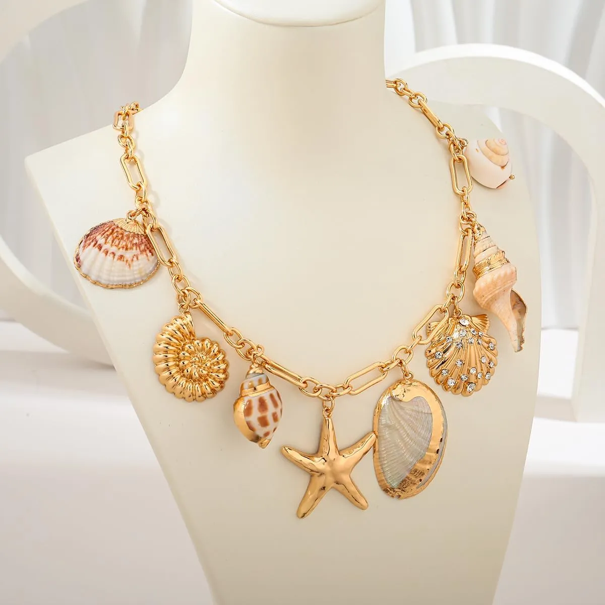Beach Necklaces For Women Gold Shell Starfish Conch Necklace Summer Jewelry