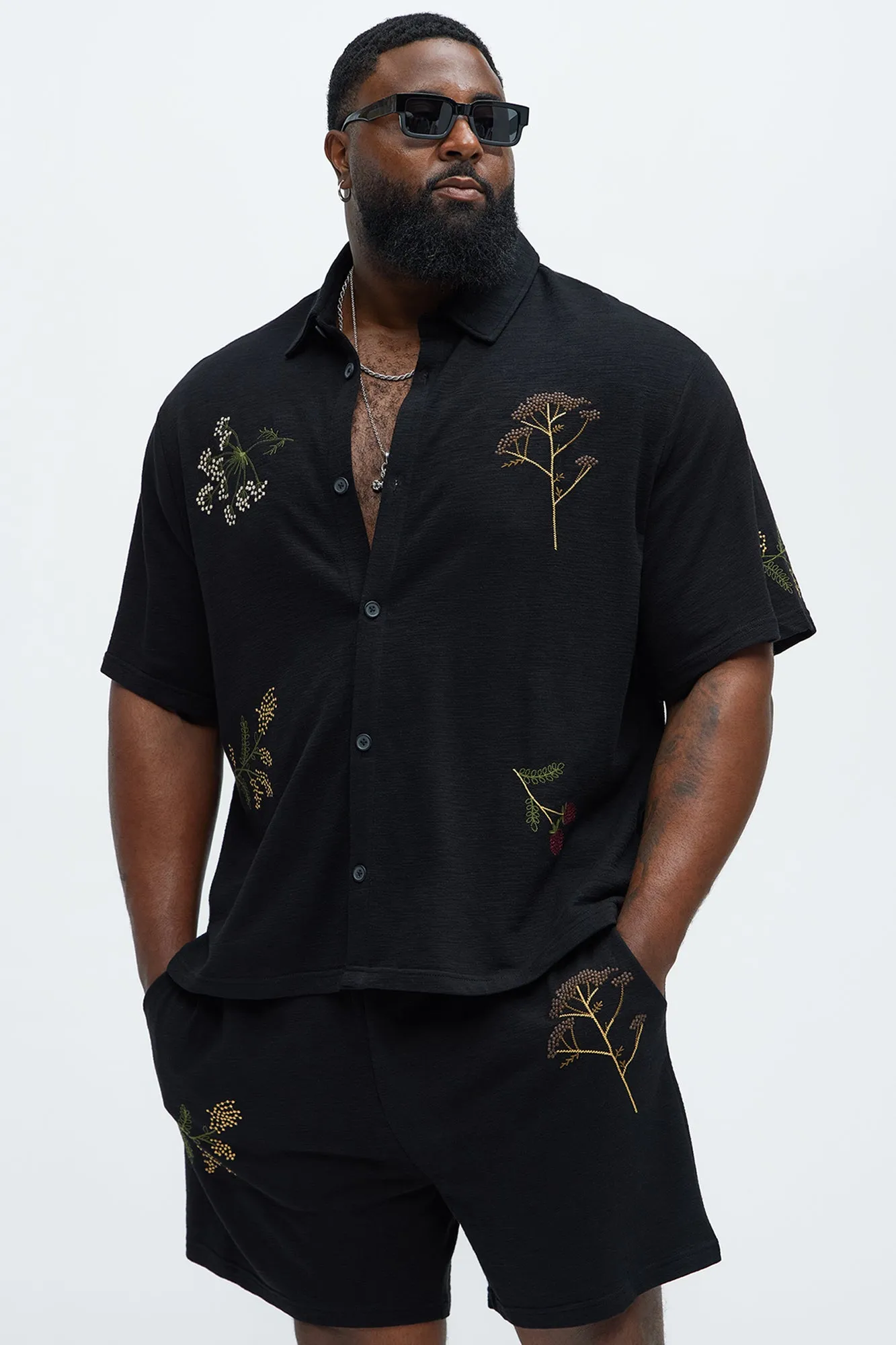 Berries And Bloom Embroidered Shirt - Black