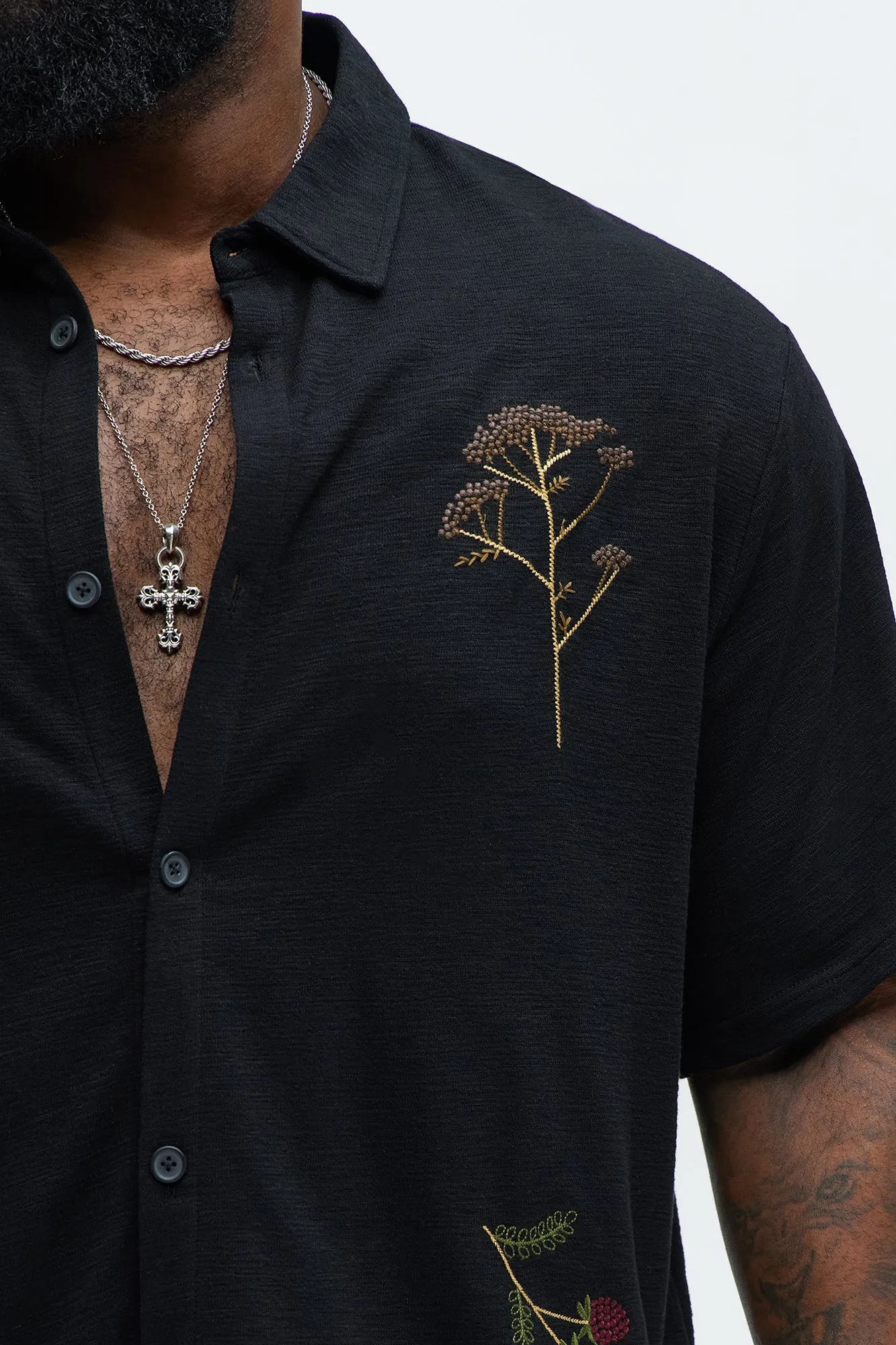 Berries And Bloom Embroidered Shirt - Black