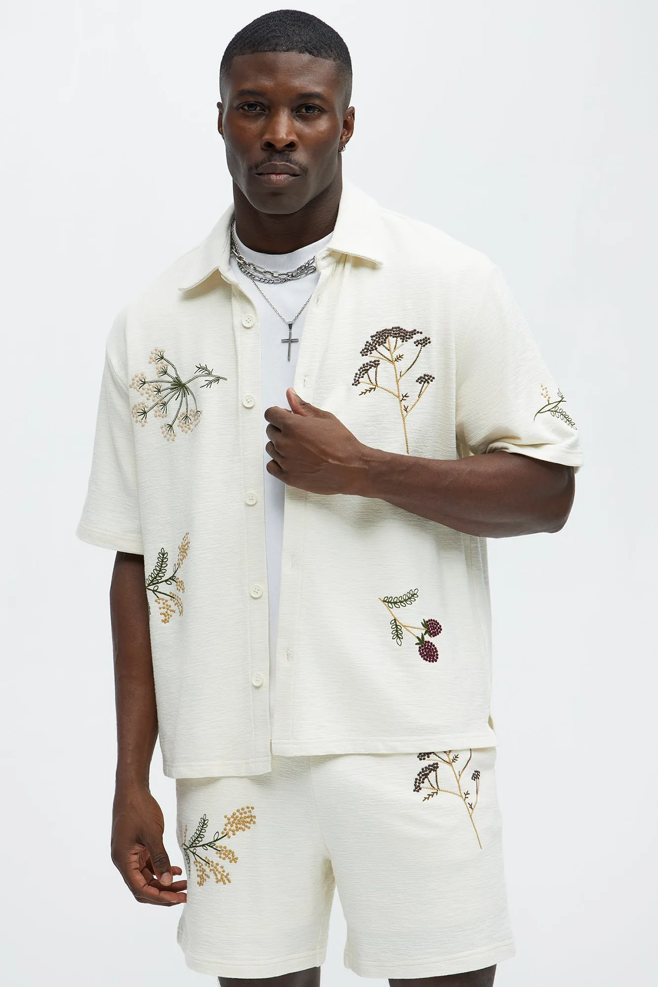 Berries And Bloom Embroidered Shirt - Cream