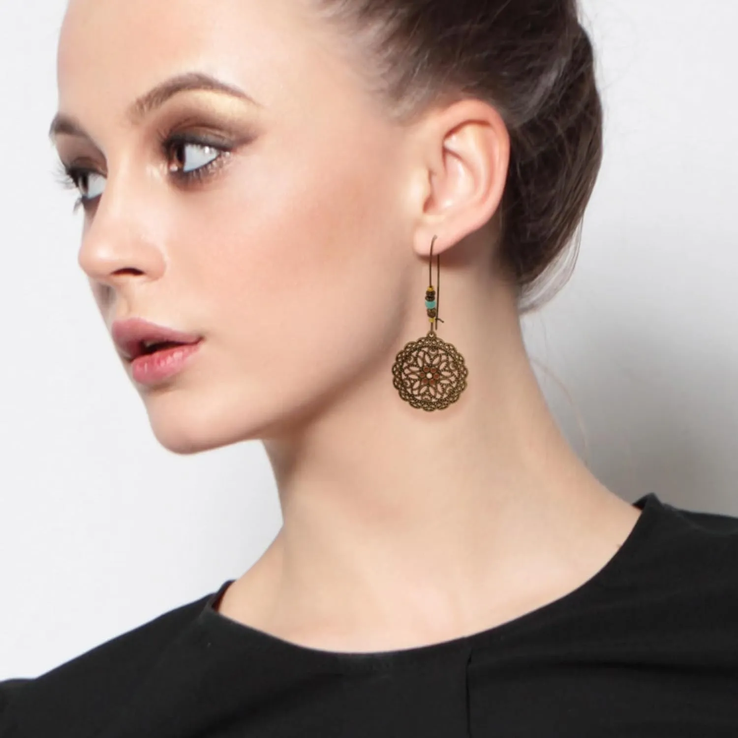 Bohemian Earrings for Women Vintage Ethnic Style Dangle Earrings Boho Cutout Floral Leaf Antique Earrings Lightweight Hollow Carved Earrings Retro Jewelry