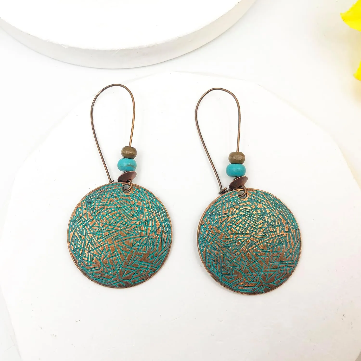 Bohemian Vintage Dangle Earrings for Women Retro Geometric Round Earrings Hollow Out Sculpted Ethnic Earrings Boho Statement Earrings for Women