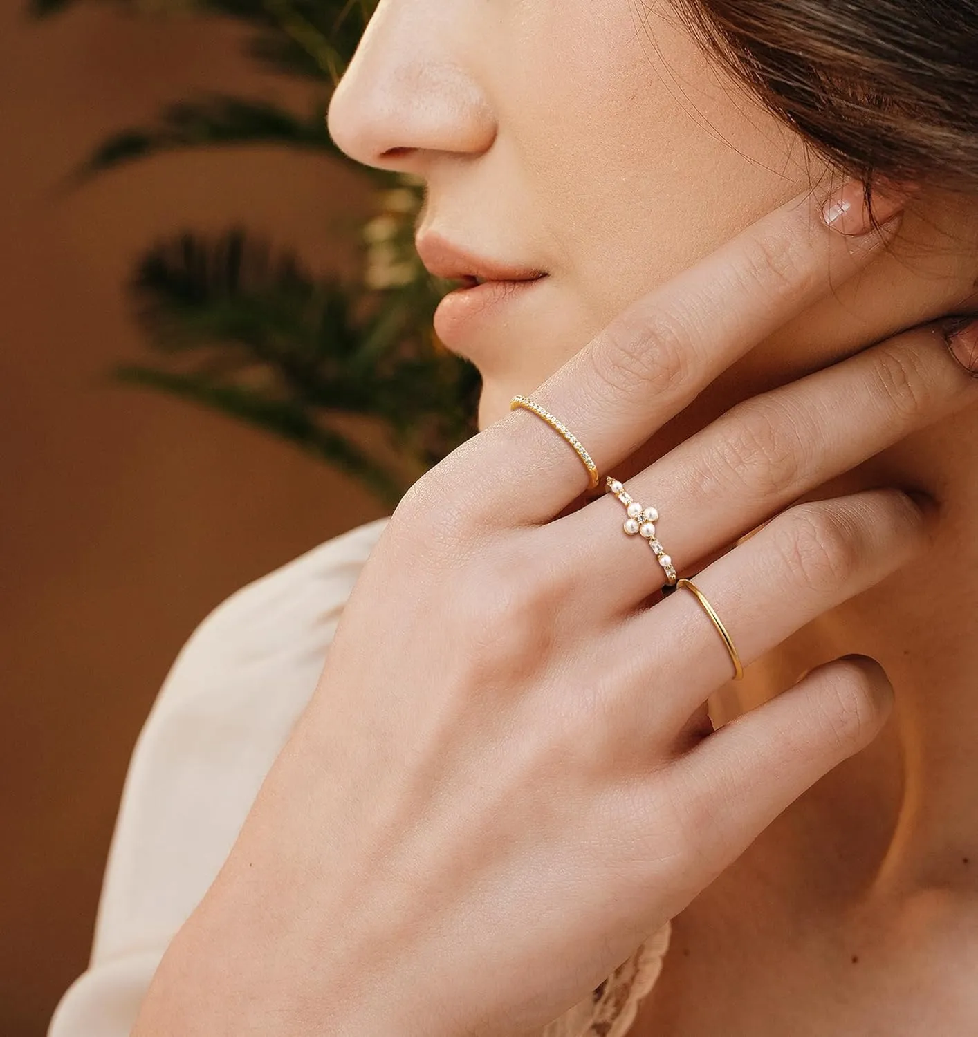 CHESKY Non Tarnish Pearl Gold Rings for Women, Dainty Stackable Pearl Rings 14K Gold Plated Stacking Cubic Zirconia Thumb Rings Set Trendy Rings Wedding Engagement Gold Rings Size 6 7 8 9 10