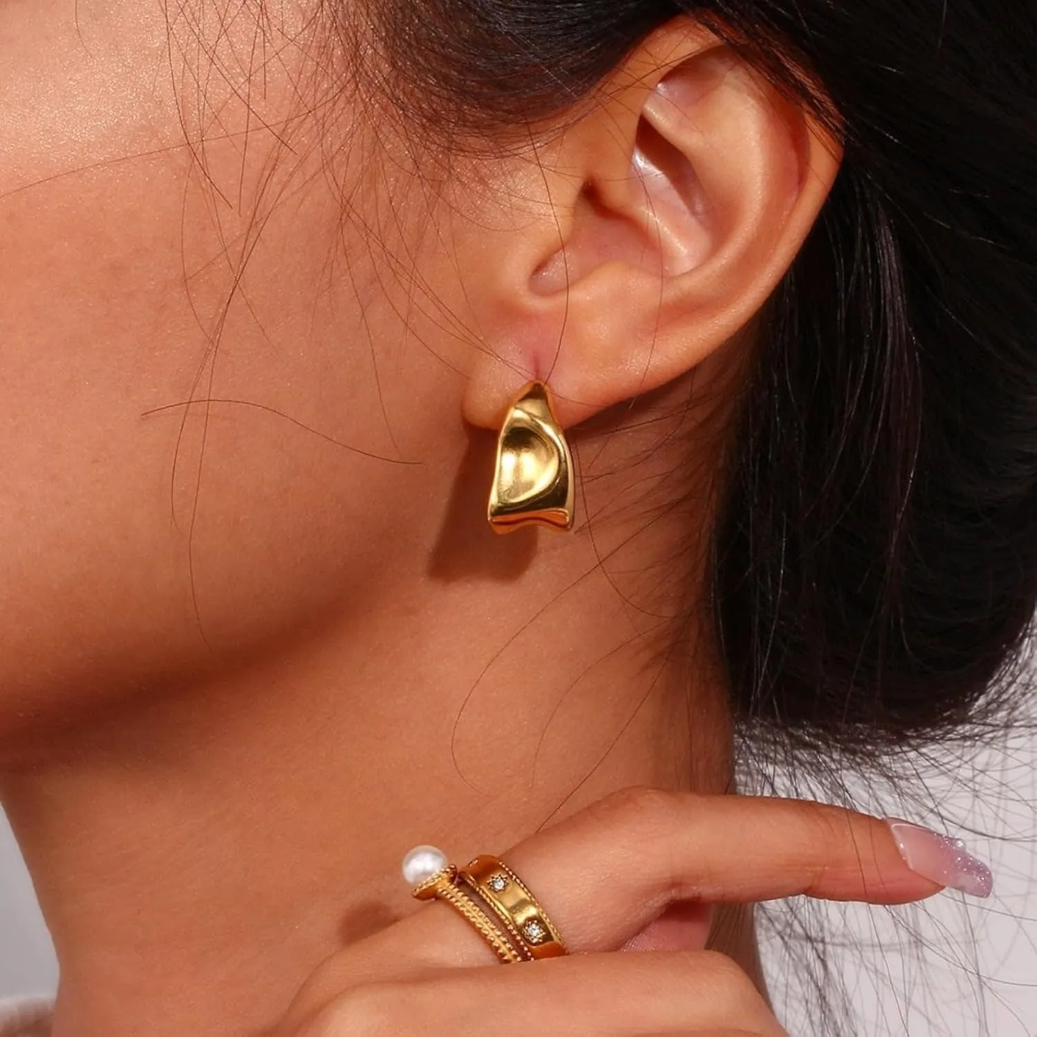 Chunky Gold Hoops Earrings for Women Trendy 14K Gold Plated Earrings Cute Huggie Hoops Hypoallergenic Earrings Jewelry Set Birthday Mom Gifts for Women