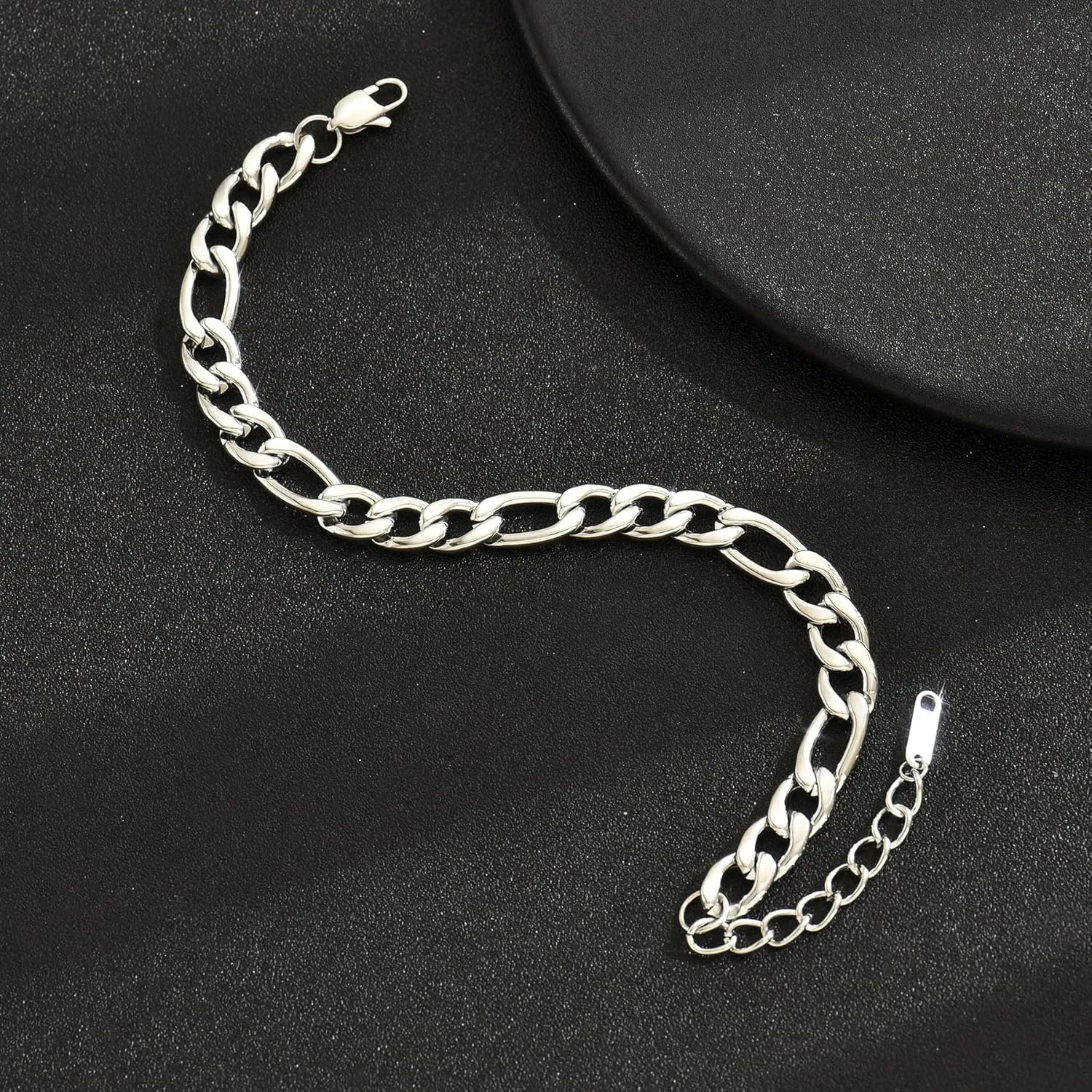 Cuban Link Bracelets for Men Women 18K Gold Plated Chunky Figaro Thick Chain Bracelets Sturdy Stainless Steel Wrist Trendy Jewelry