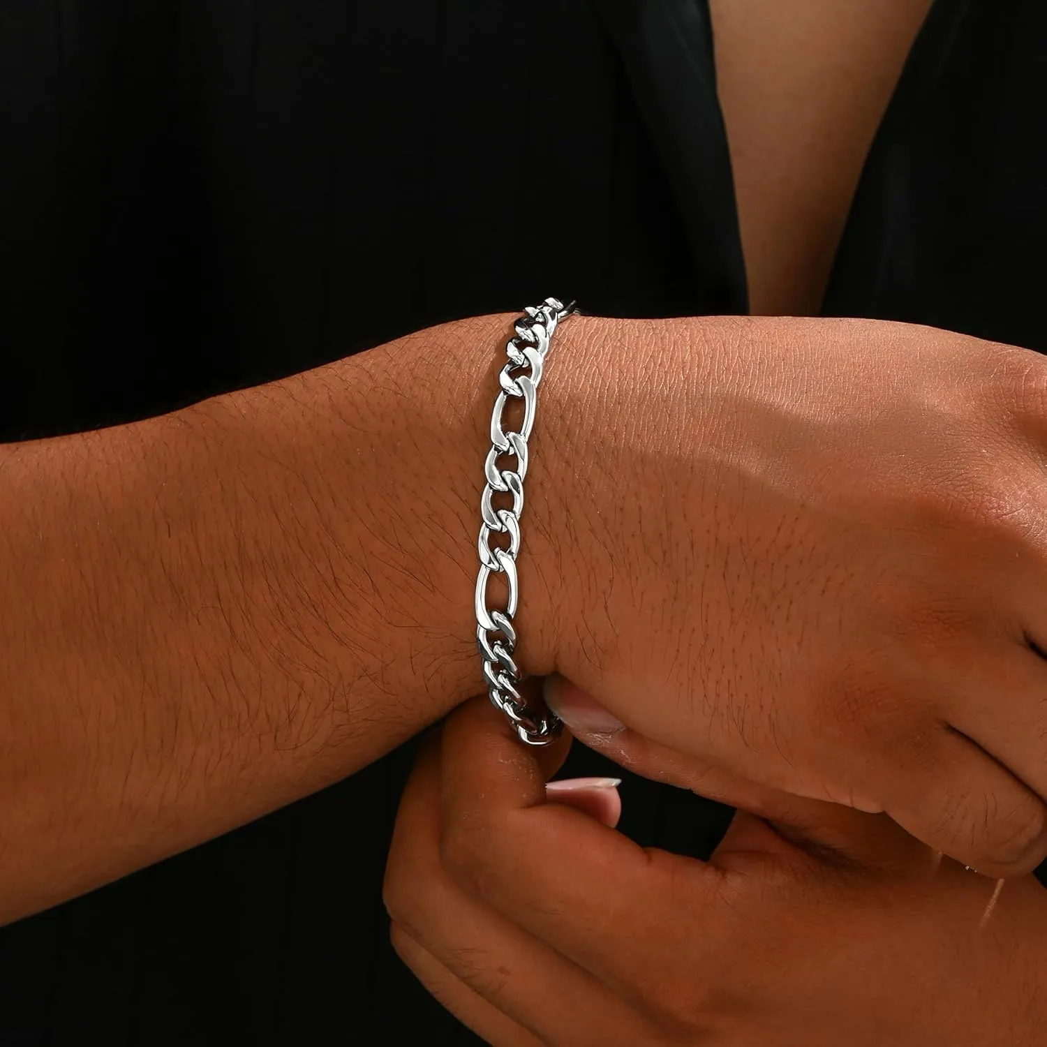 Cuban Link Bracelets for Men Women 18K Gold Plated Chunky Figaro Thick Chain Bracelets Sturdy Stainless Steel Wrist Trendy Jewelry