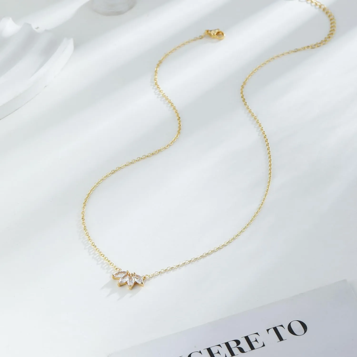 CZ Diamond Pendant Gold Necklace for Women Dainty 14k Gold Plated Choker Necklaces Simple Gold Jewelry Gifts for Women