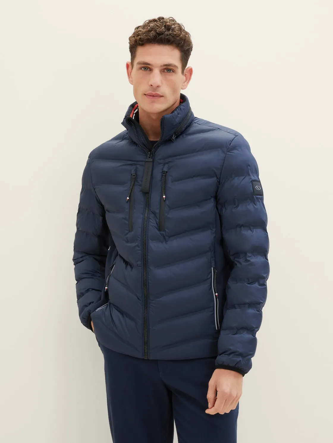 DECORATIVE HYBRID JACKET
