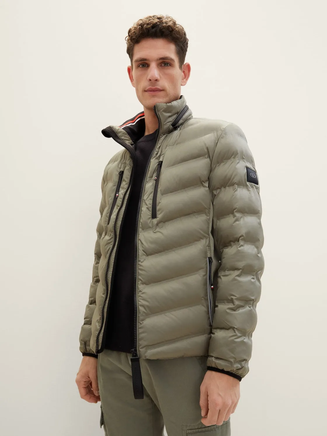 DECORATIVE HYBRID JACKET