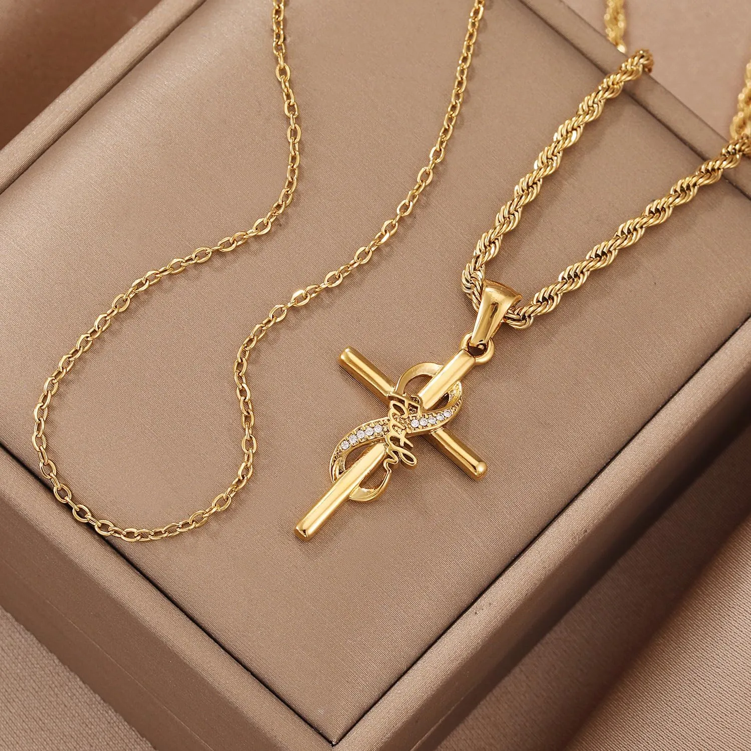DS Religious Gifts for her Faith Cross Necklace for Women exquisite 18K Gold Inspirational Christian Bible Verse prayer birthday Jewelry stainless steel Necklaces To Sister Mom Daughter