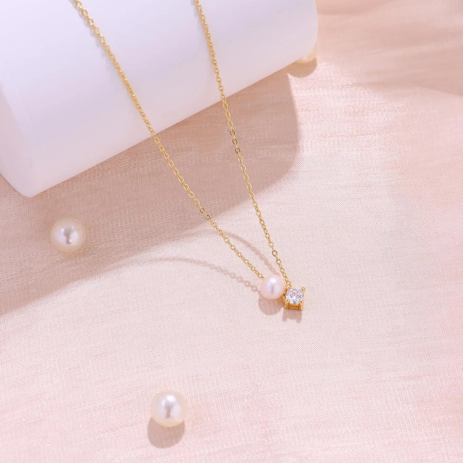Ewrkbr Gold Necklace for Women, 14k Gold Plated Layered Cubic Zirconia Necklaces Dainty Gold Pendant Simple Layered Gold Necklaces for Women Trendy Small CZ Pearl Necklace Gold Jewelry for Women
