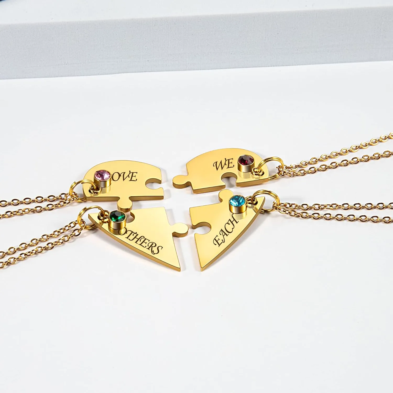 Fanery Sue Personalized Puzzle Pieces Heart Shape Necklace/Kaychain for Best Friends Family Custom Name/Date with Birthstone