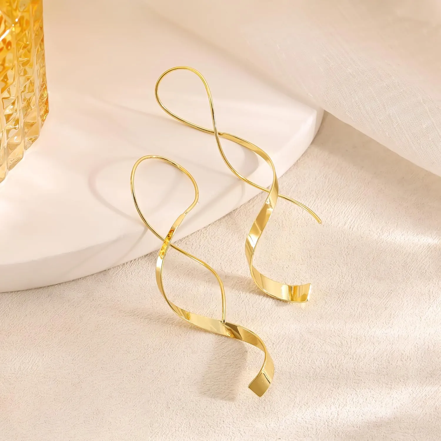 Gold Dangle Drop Earrings for Women, Trendy 14k Gold Plated Long Spiral Dangle Earrings Hypoallergenic Threader Twisted Curved Tassel Chain Drop Earrings Minimalist Jewelry Gifts for Women