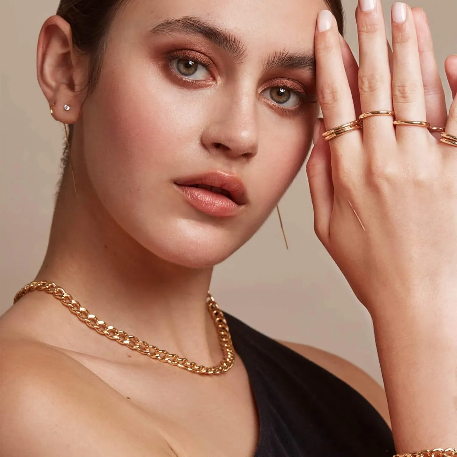Gold Layered Necklaces for Women, 14K Gold Plated Vintage Evil Eye Queen Elizabeth Bee Sun and Moon Medallion Necklace Retro Choker Chain Link Necklace Gold Layered Necklaces for Women Jewelry