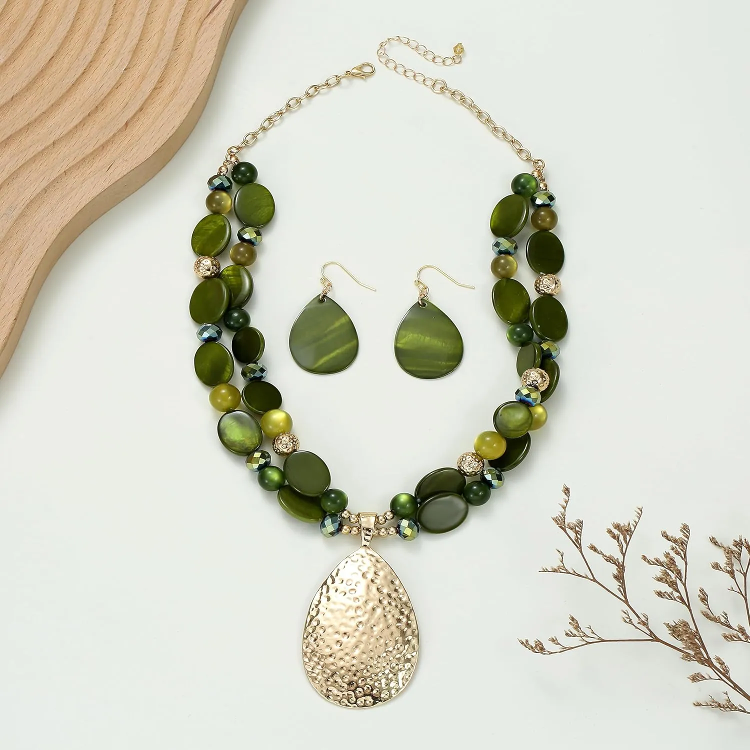 Gold/Silver 20'' 3'' Teardrop Pendant Statement Necklace for women Trendy Colorful Crystal Shell Beaded Gemstone Necklaces and Earrings Set Womens Layered Boho Chunky Necklaces and Dainty Teardrop Earrings Jewelry Gifts