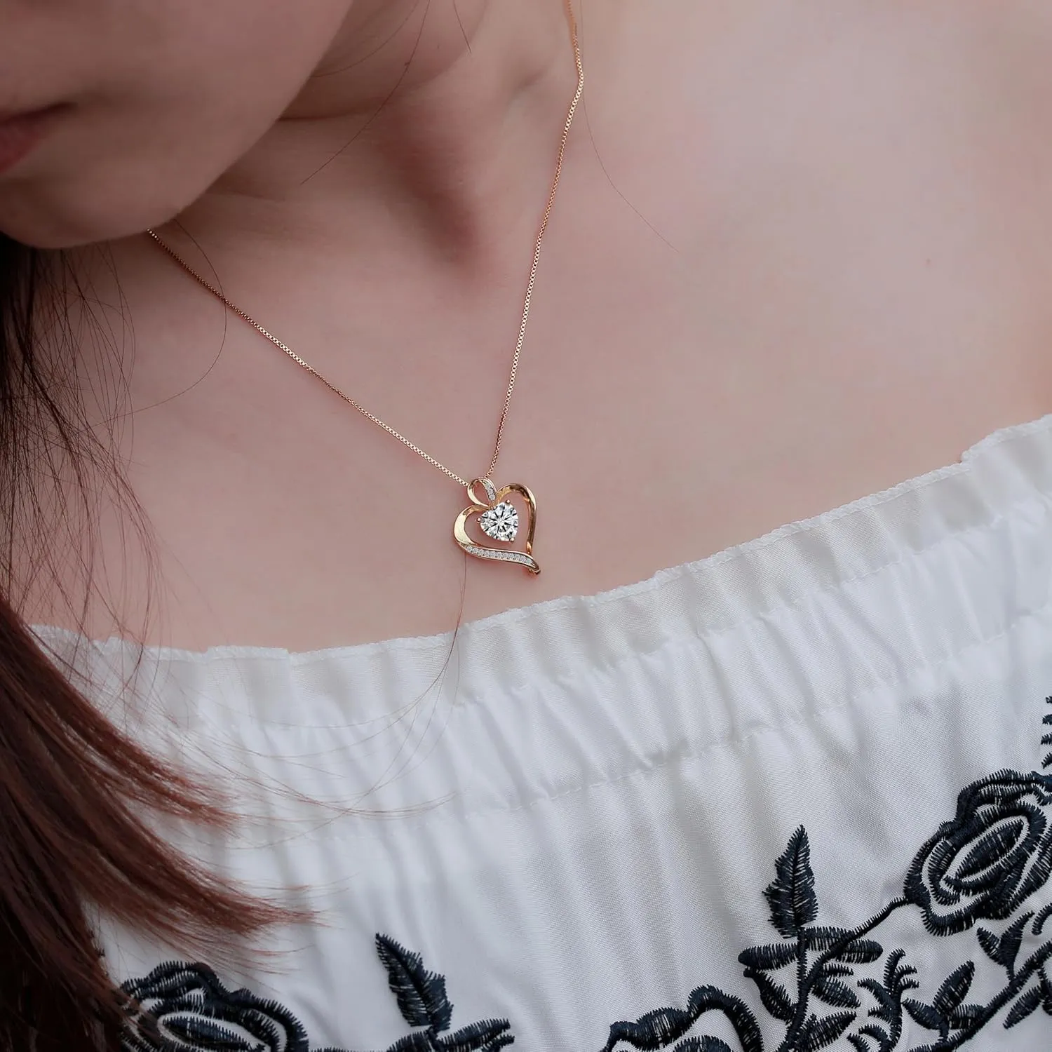 JiuZhou Gold Necklace for Women | 14K Gold Plated Love Pendant with 5A Zircon | Dainty Women's Jewelry Gift, Long-Lasting Color Fastness
