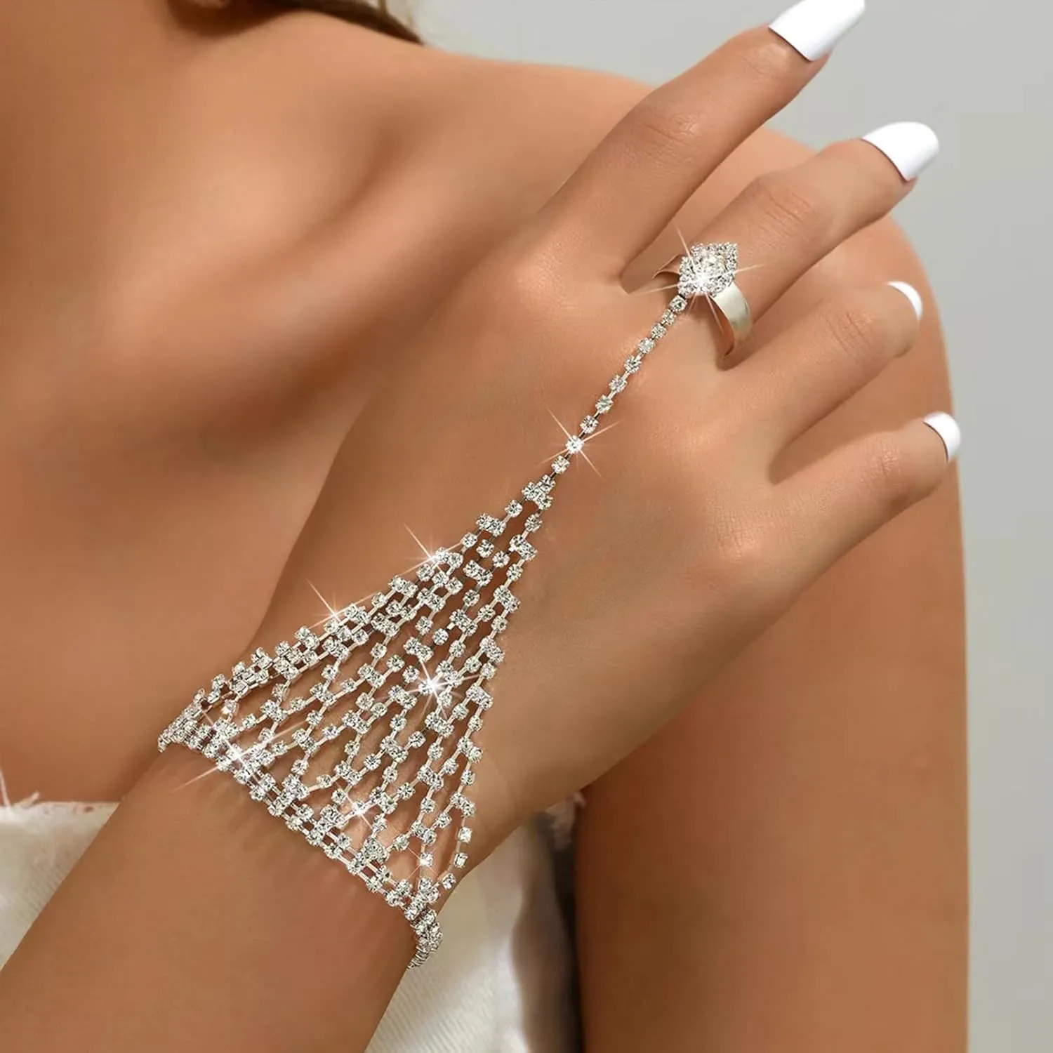 Long tiantian Hand Chain Bracelet Gold Bracelets for Women Link Chain Bracelets Trendy Finger Ring Slave Bracelet Jewelry Gifts