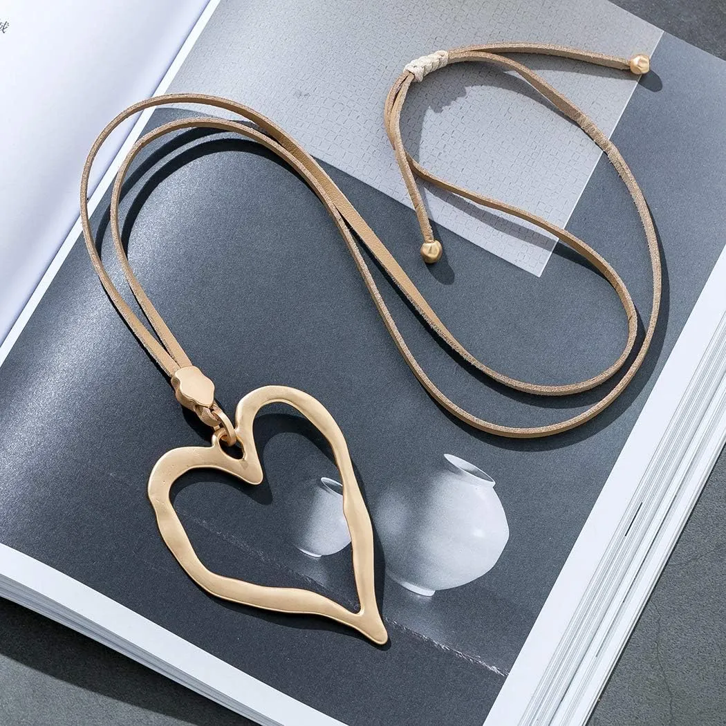 Love Heart Pendant Necklace for Women Fashion Jewelry Long Chian Sweater Necklaces