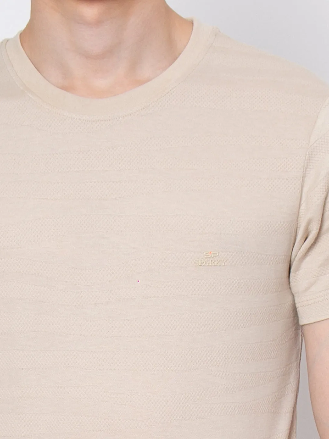 Men Jaquard Round Neck T-Shirt