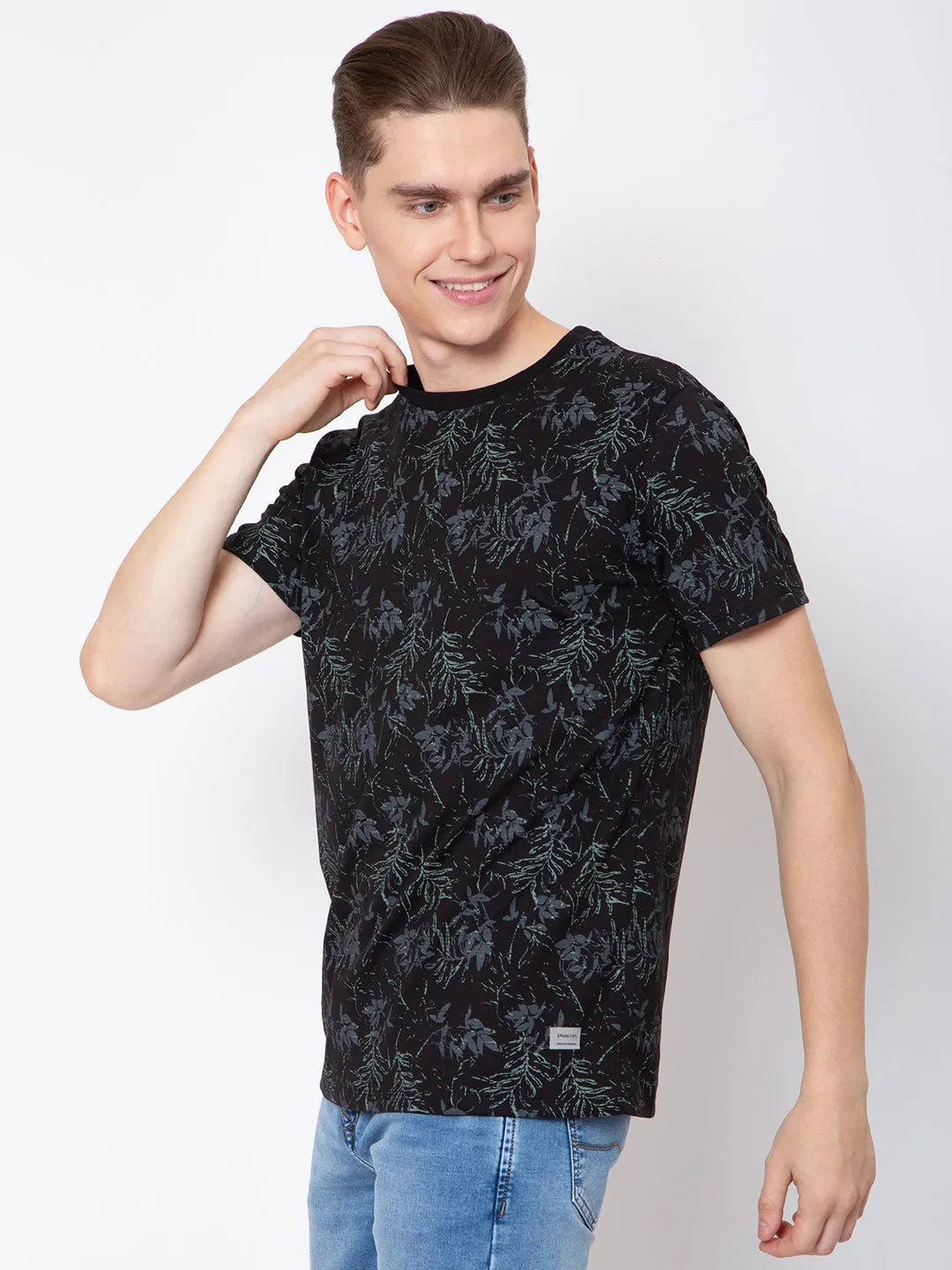 Men Round Neck All Over Print Tshirt