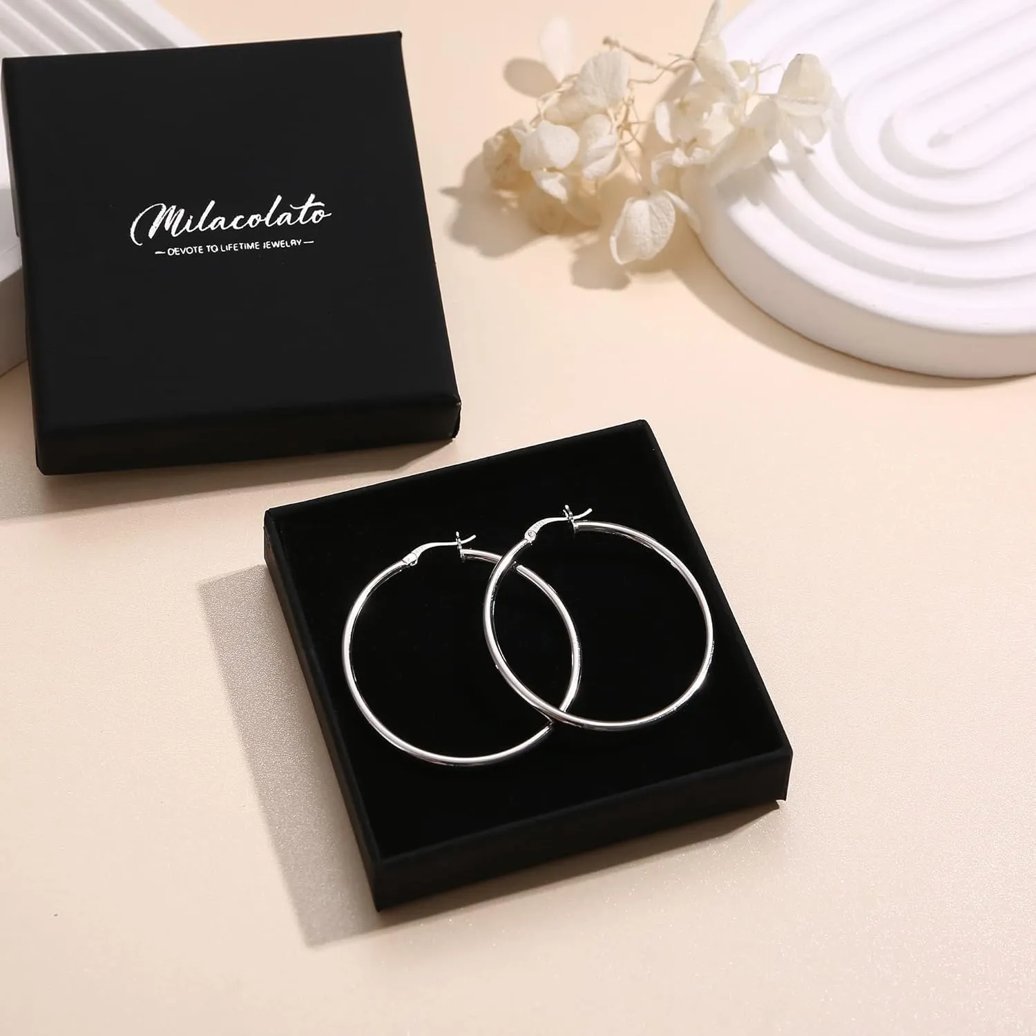 Milacolato 925 Sterling Silver Hoop Earrings for Women 18K White Gold Plated 2.5mm Chunky Huggie Hoop Earrings Hypoallergenic Lightweight Round-Tube Circle Small Big Hoop Earrings 13/15/20/25/30/40/50/60mm
