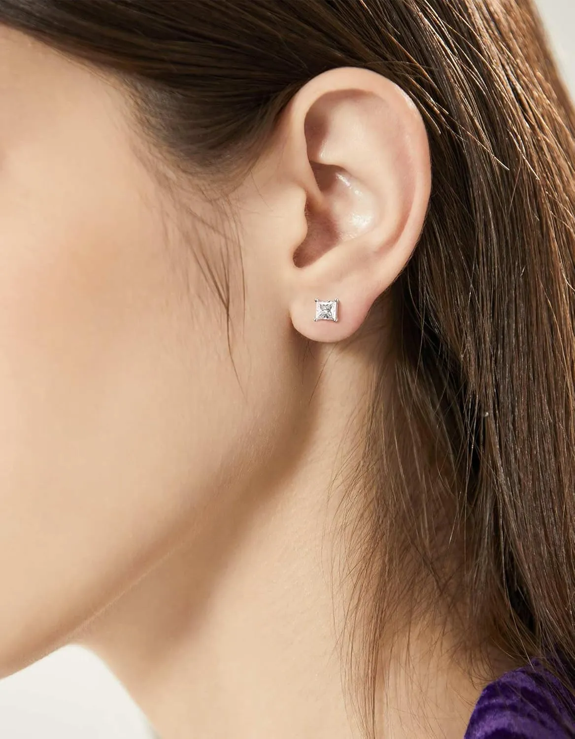 MomentWish Moissanite Earrings, Birthday Gifts for Her, Simulated Diamond Stud Earrings for Women, 925 Sterling Silver Studs Jewelry Gift for Anniversary Christmas
