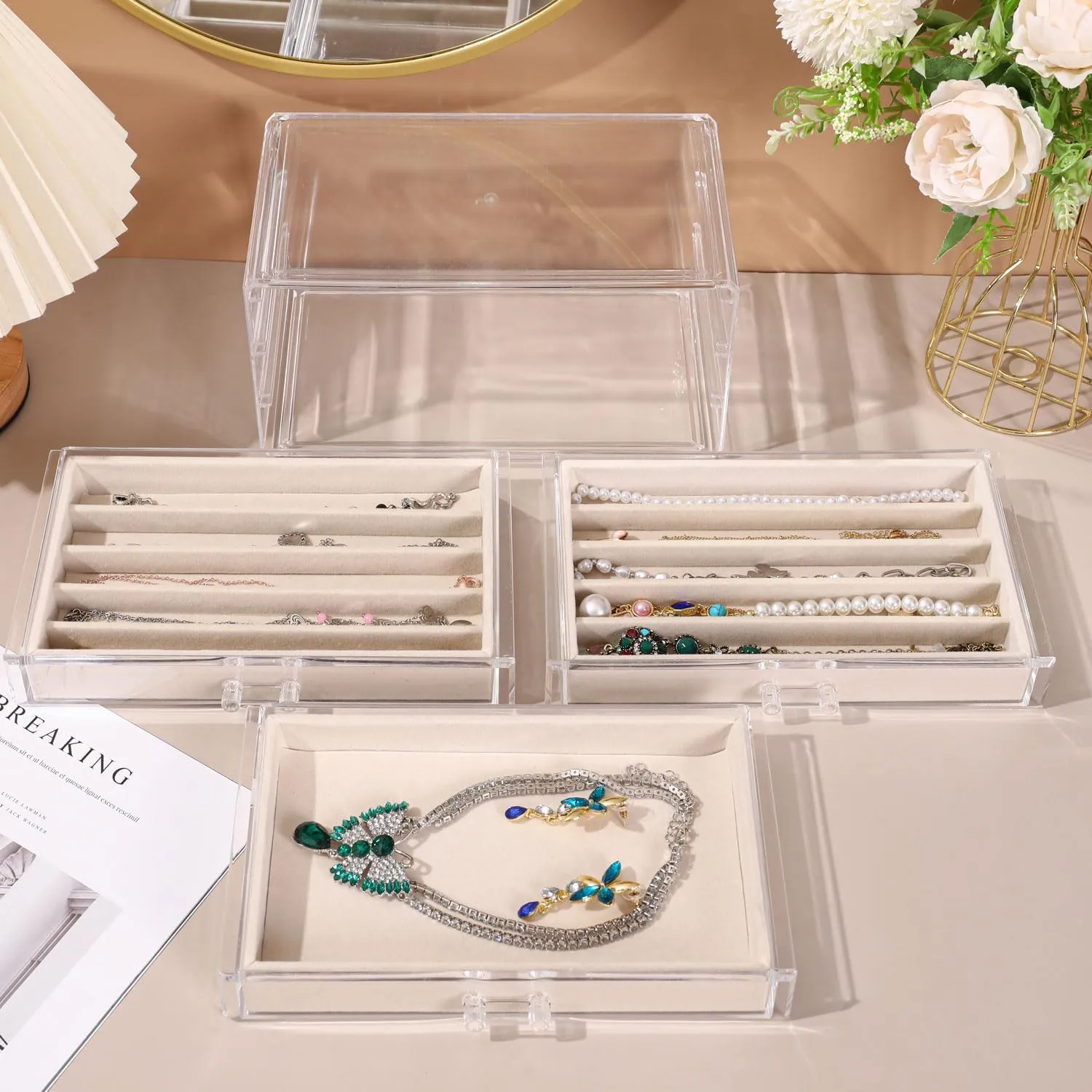Necklace Organizer Box, Tray with Clear Lid, Dustproof Velvet Necklaces Holder Storage Display Case, Necklace Tray Drawer Insert for Pendant Suitable for Women and Girls (Beige)