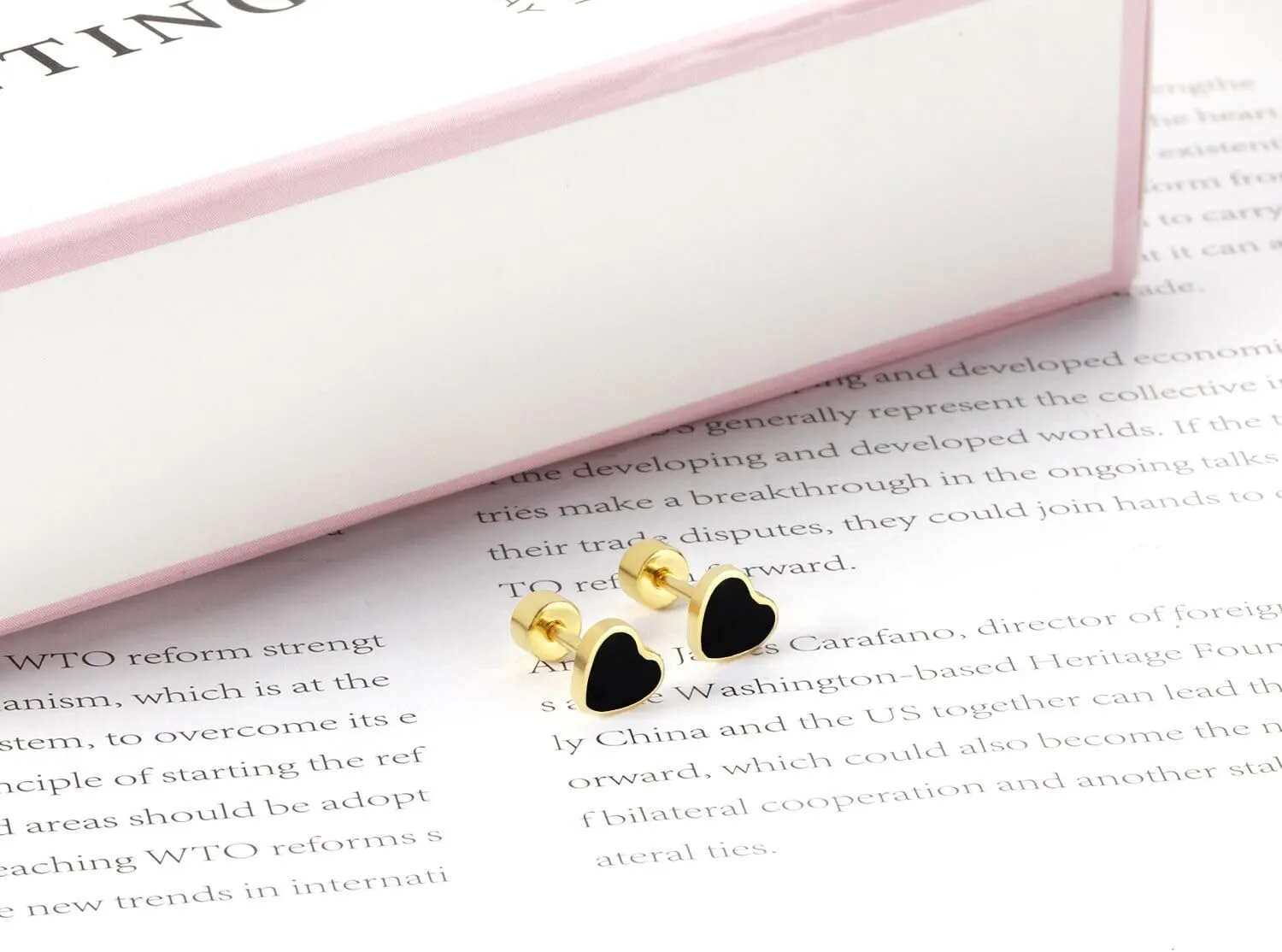 ONLYJUMP 18K Gold Heart Love Earrings for Women Cute Tiny Heart Stud Earrings Love Heart Stud Earrings Tiny Studs Earrings
