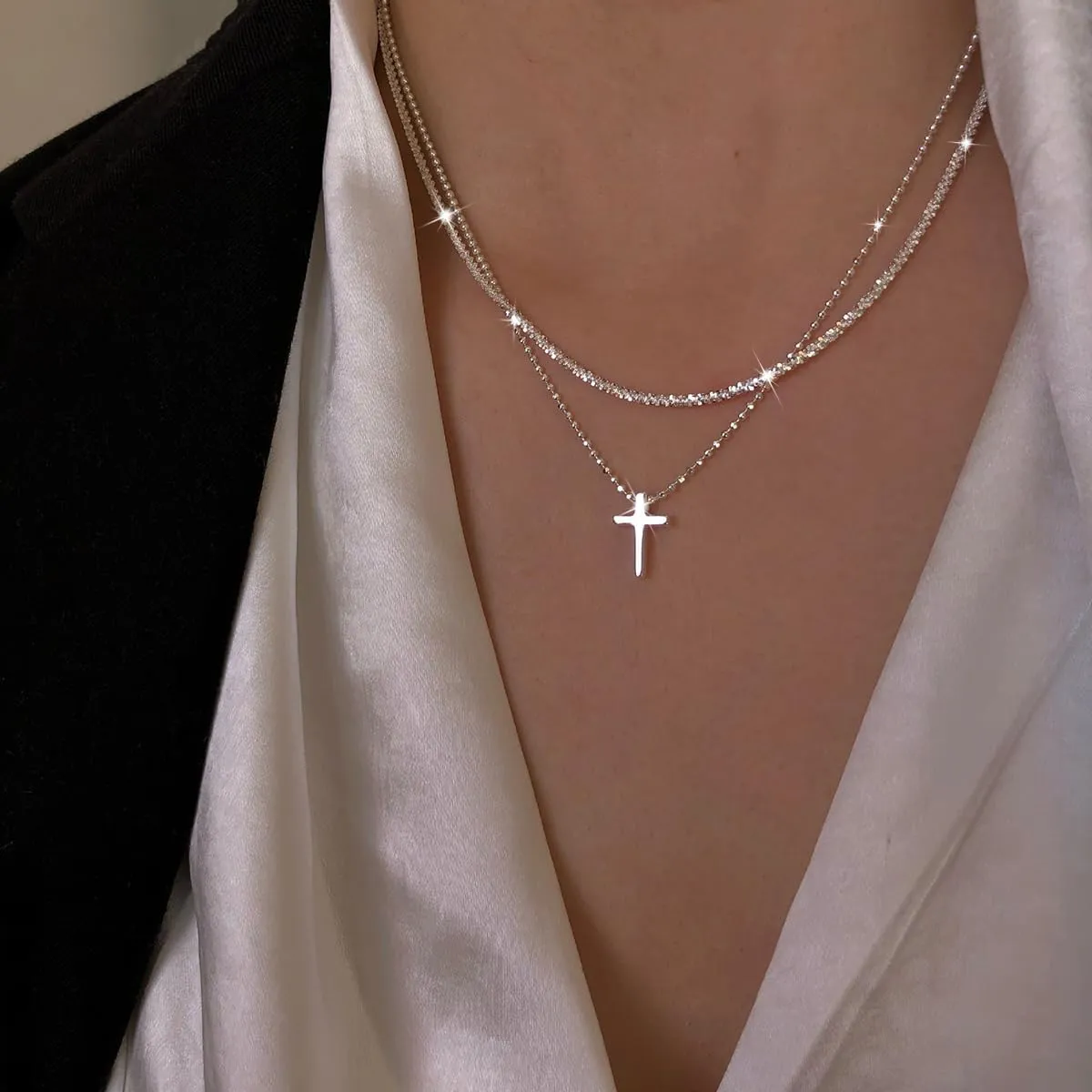 Punk Layered Cross Pendant Necklaces for Women Stackable Cross Chain Statement Clavicle Necklace Set Sparkly Zircon Cross Necklace Jewelry Gifts