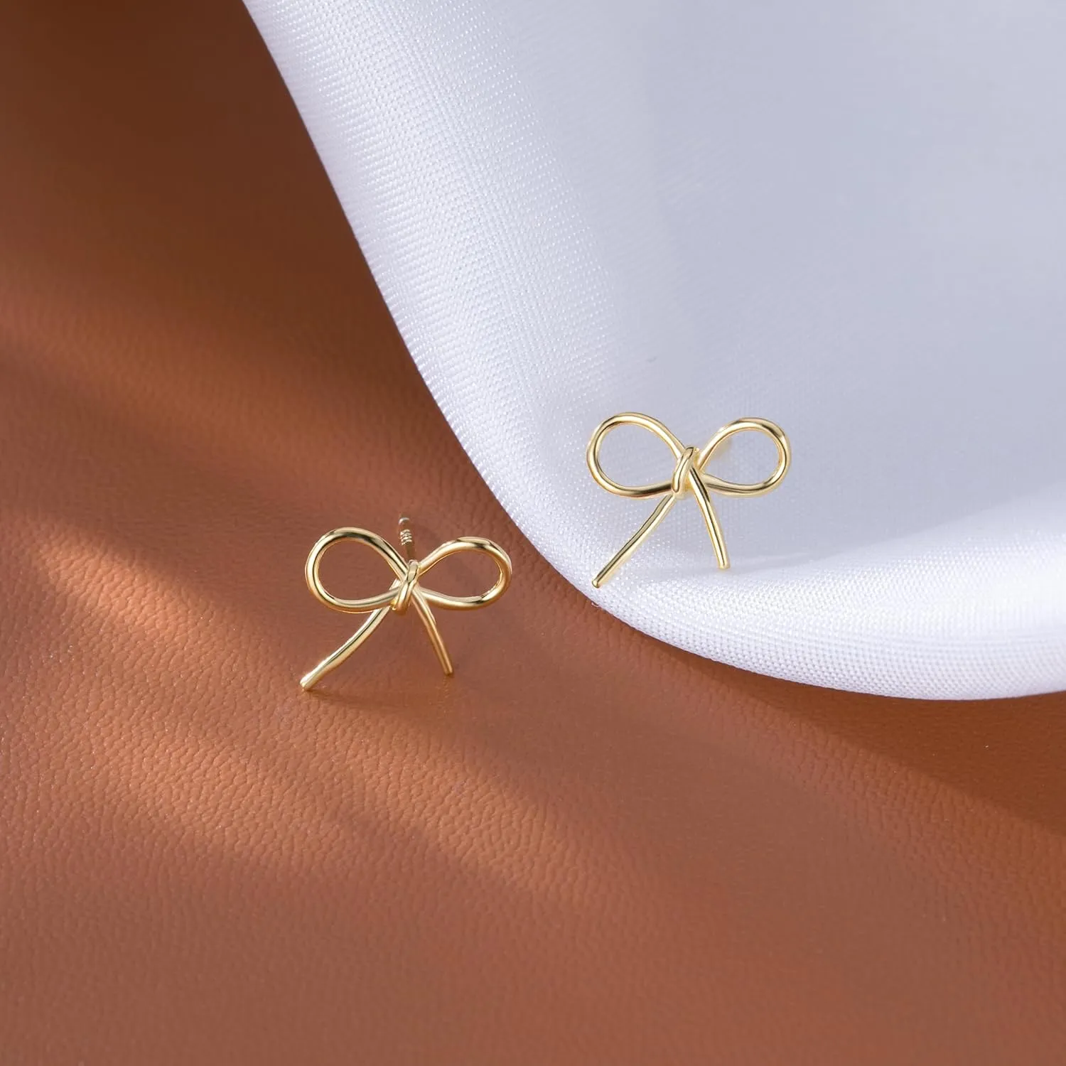 Reffeer Solid 925 Sterling Silver Bow Stud Earrings for Women Teens Ribbon Stud Earrings Bowknot