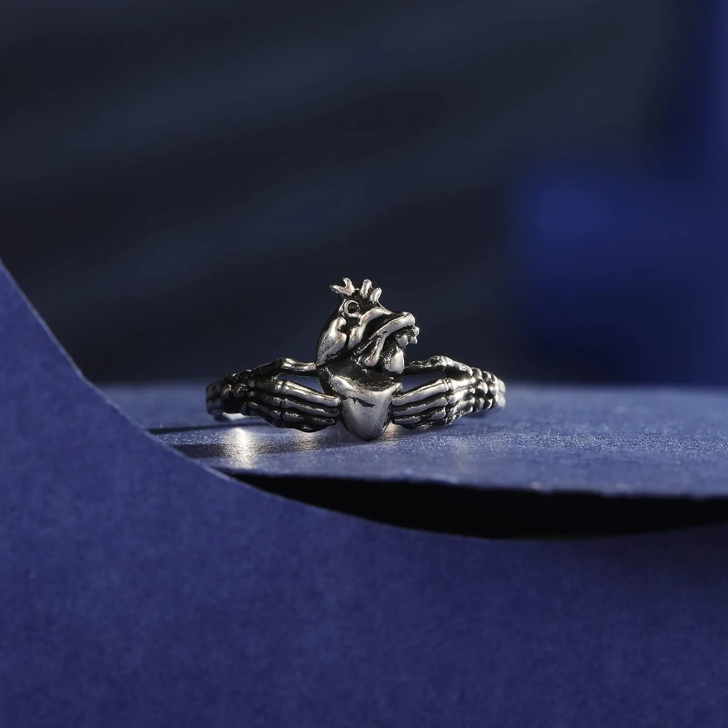 Skull Claddagh Heart Rings Silver Statement Rings Stackable Ring for Women Girls Native Heart Model Rings Size 5-9