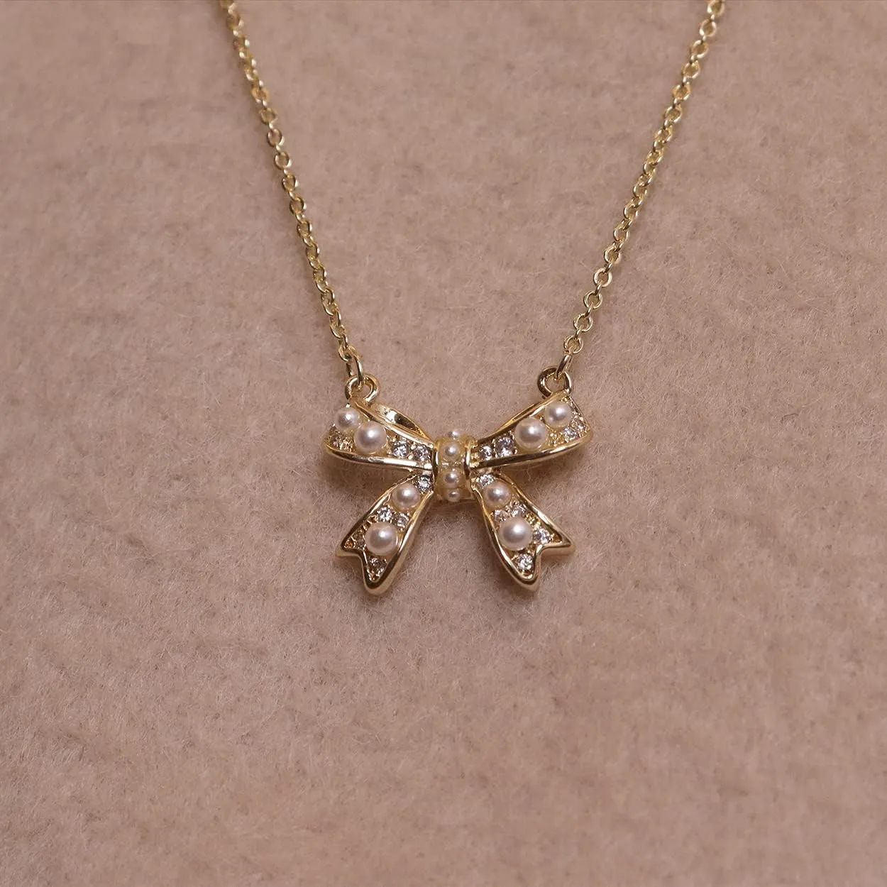 Sonateomber Dainty Chain Simple Pendant Necklace for Women, Cute Statement Rhinestone Single Dangle Necklaces Thanksgiving Christmas Jewelry Gift