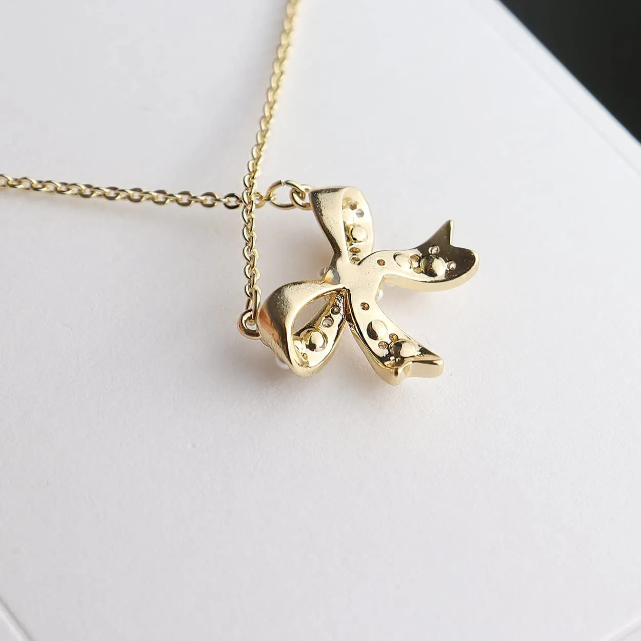 Sonateomber Dainty Chain Simple Pendant Necklace for Women, Cute Statement Rhinestone Single Dangle Necklaces Thanksgiving Christmas Jewelry Gift