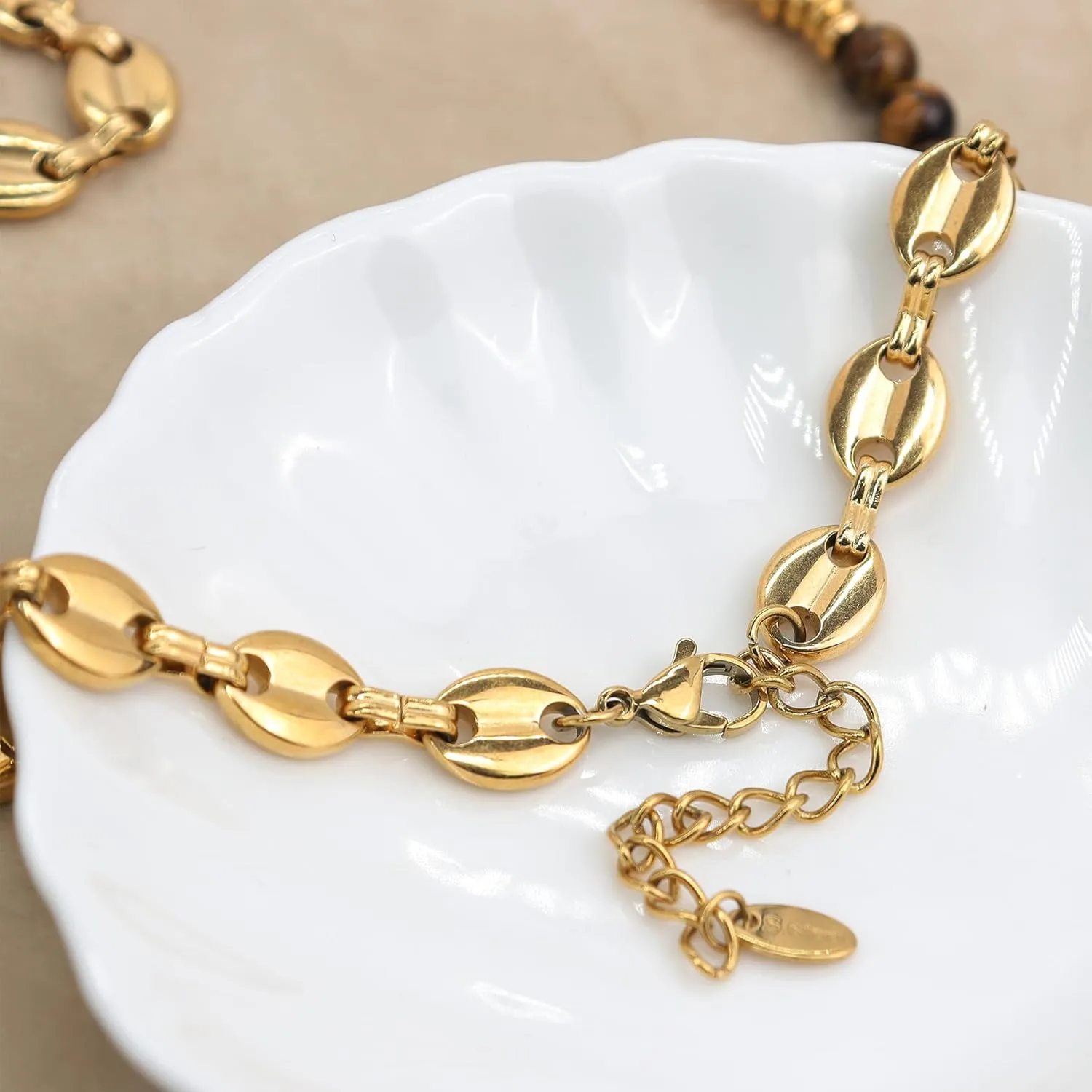 Sonateomber Natural Gemstone Beaded Boho Choker Necklaces for Women, Dainty Bohemian Handmade Crystal Stone Bead Gold Statement Chain Prom Accessories Jewelry Gift