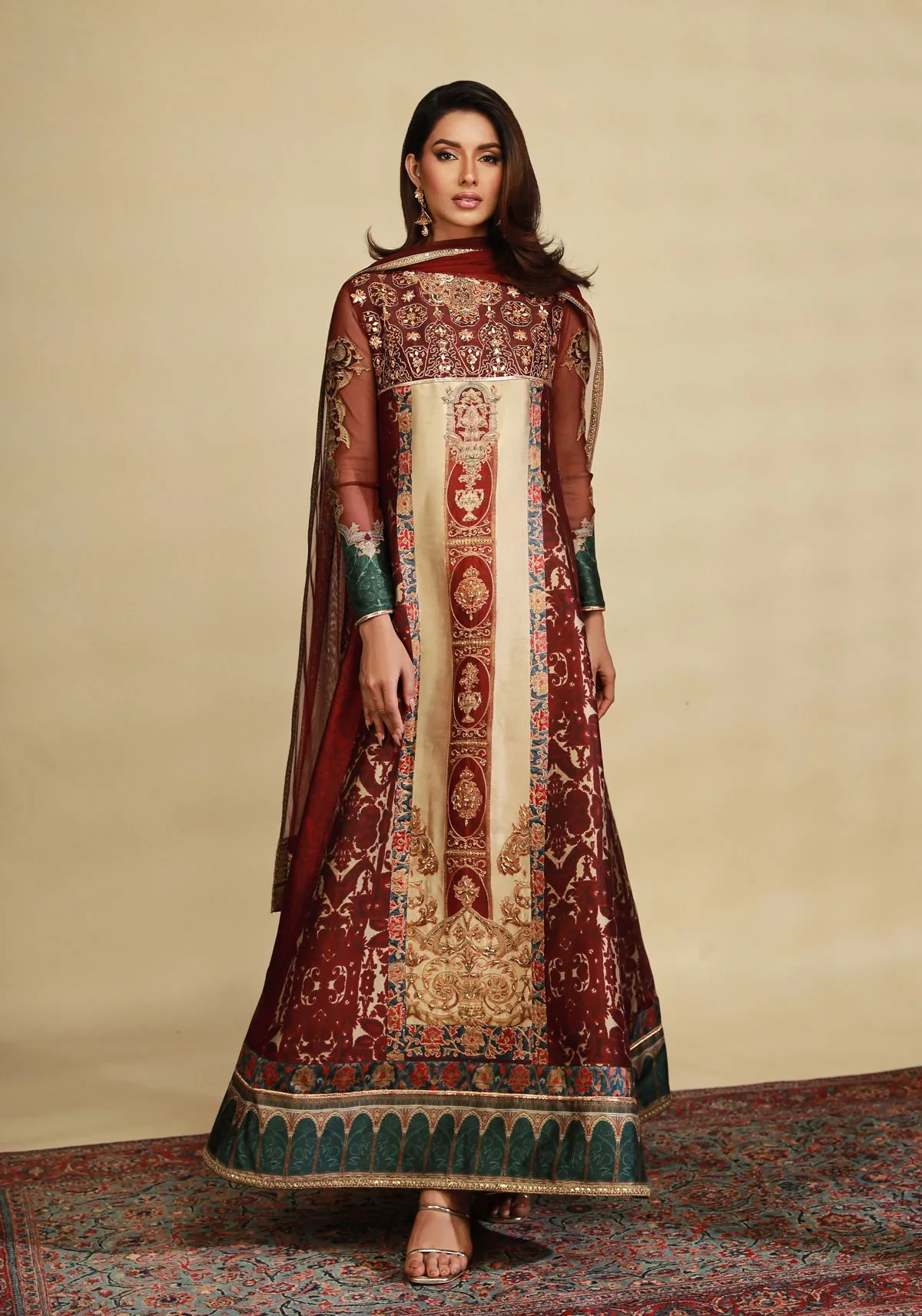 Traditional Kaali Dar Peshwas Silhouette