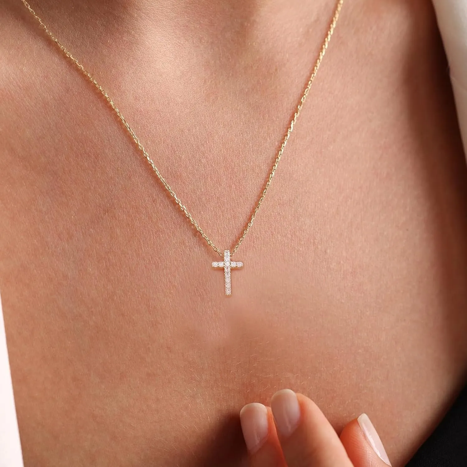 VIROMY Gold Cross Necklaces for Women Trendy 14K Gold Plated/Silver Cross Necklace,Cubic Zirconia Cross Necklaces for Women Men Boy Jewelry Gifts Double Cross Choker Necklace for Y2k Chains