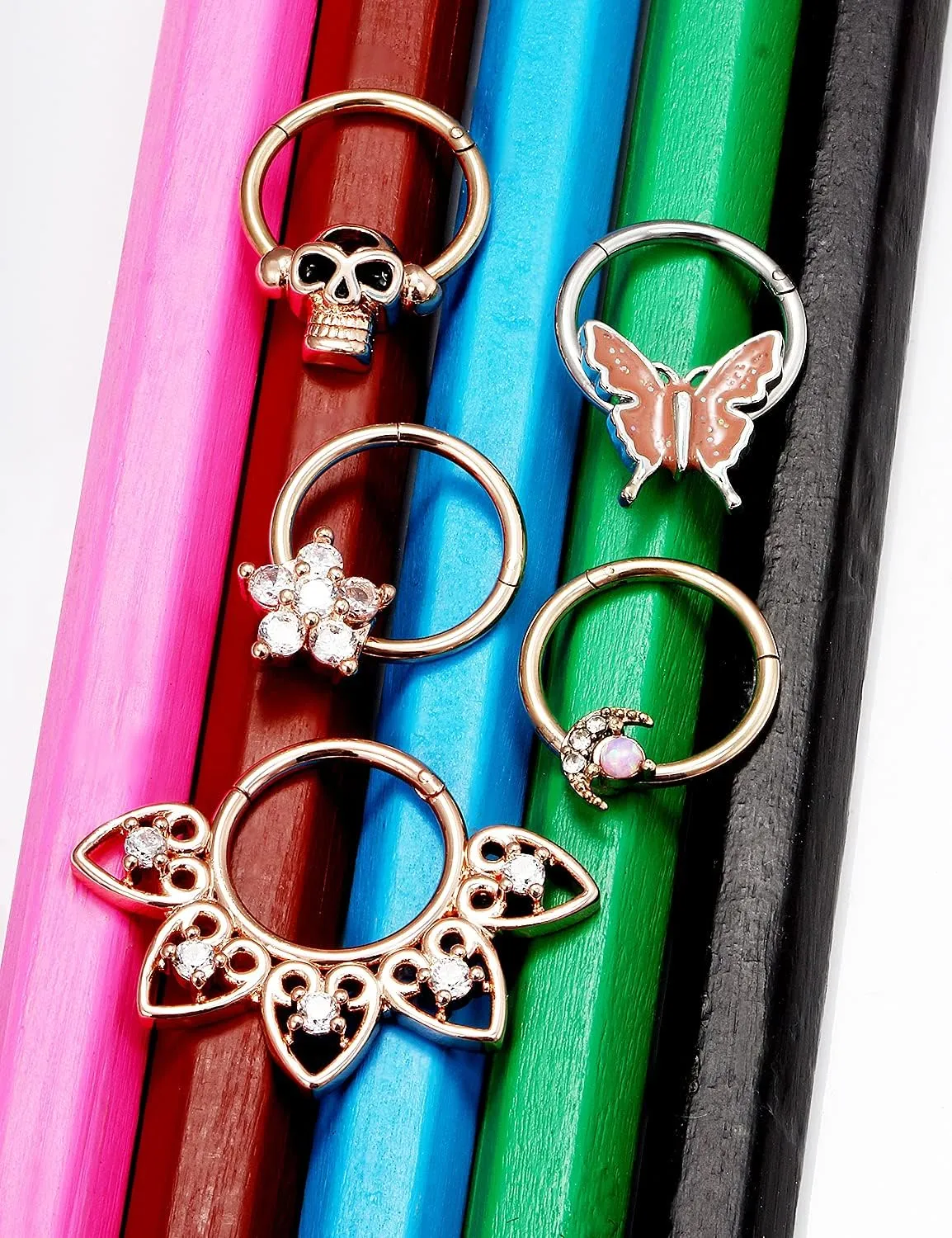 Vsnnsns Septum Ring 16G Stainless Steel Skull Septum Piercing Jewelry Clicker Flower Nose Ring Hoop Piercing Jewelry for Women Men Silver Black Rainbow Rose Gold 10mm