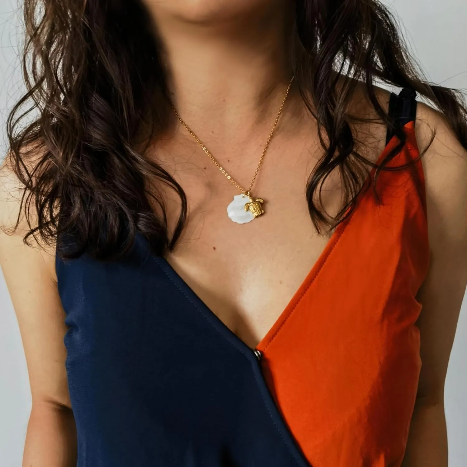 White Shell Golden Starfish Seashell Sea Turtle Dolphin Pendant Charm Summer Beach Necklace for Women
