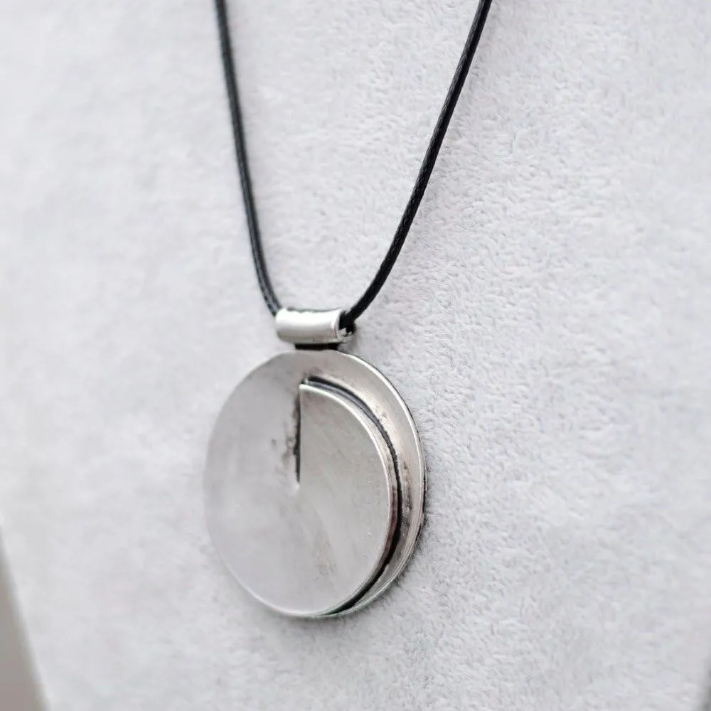 Womens Multilayer Pendant Necklaces Vintage Jewelry Fashion Long Sweater Necklace for Woman